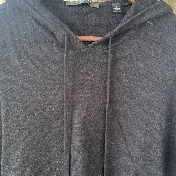 Cyrus Black Sweater Size Small - Picture 2 of 7
